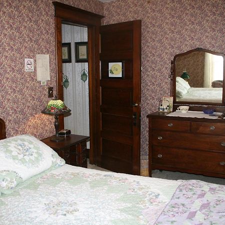Serendipity Bed And Breakfast Saugatuck Ngoại thất bức ảnh